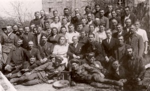 Survivors after liberation near Pinsk, Belarus. Photo courtesy of the Yad Vashem Archive