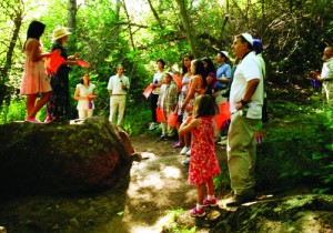 Rabbi Jamie Korngold (second from left) leads an outdoors bat mitzva. Photo by Jeff Finkelstein