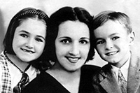 Doreen Carvajal's grandmother, Angela Chacón (above center), with Carvajal's father, Arnoldo, and Aunt Eugenia.