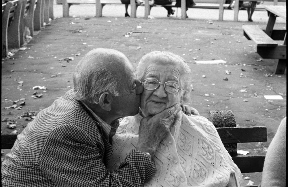 Photographer Bill Aron’s Lens on 50 Years of Jewish Life